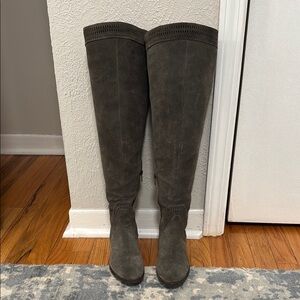 Knee-High Suede Boots in Dark Gray